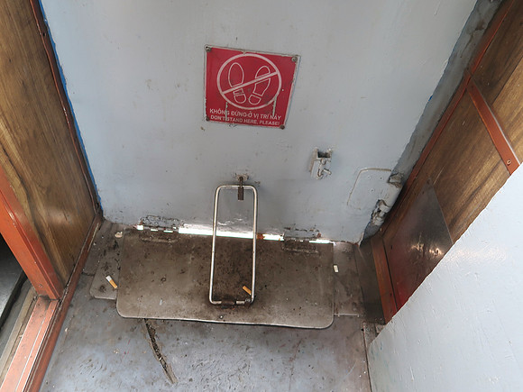 IMG_1730-padlocked-door