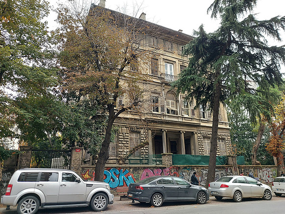 20211107_120439-old-moda