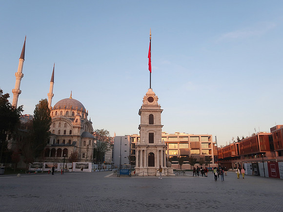 IMG_4341-tophane-clock-tower