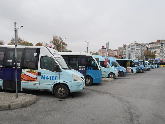 IMG_4446-kadikoy-minibus-station