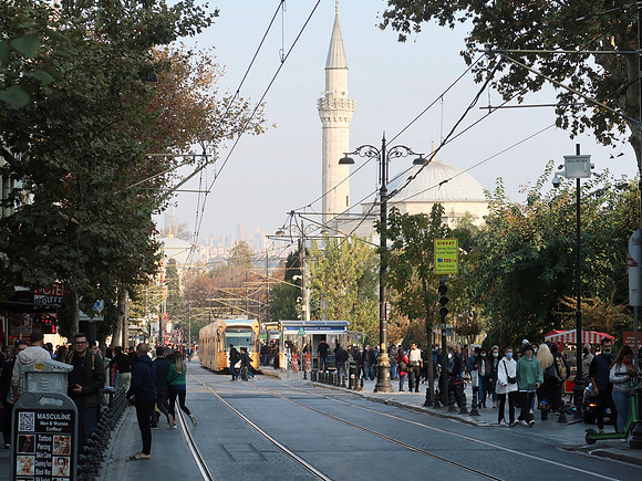 IMG_3992-sultanahmet-tram