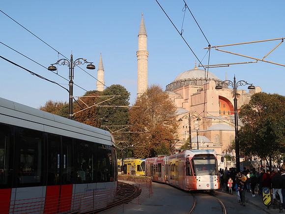 IMG_3998-trams-at-hagia-sophia