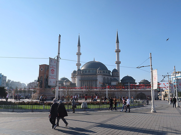 IMG_4235-taksim-square