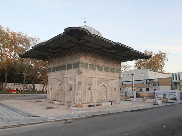 IMG_4338-mahmud-han-cesmesi