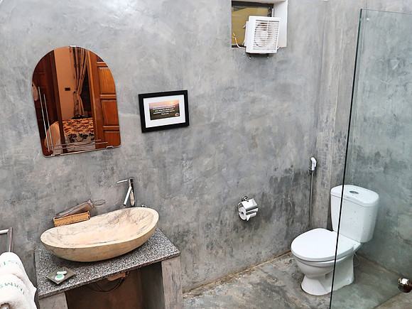 IMG_1781-farmstay-bathroom