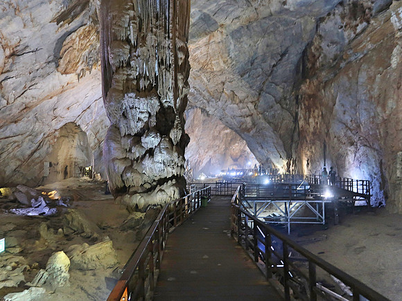 IMG_1843-tunnel-walkway