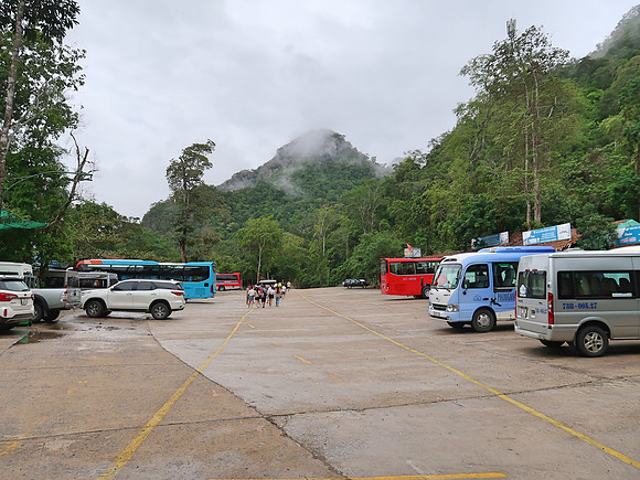 IMG_1850-paradise-cave-carpark