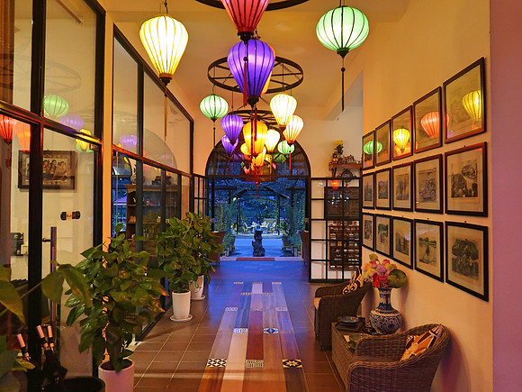 IMG_1923-villas-lights