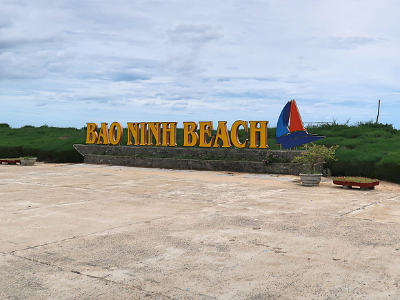 IMG_2005-bao-ninh-beach-sign