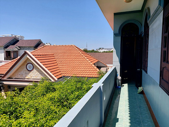 20240203_121324-minh-vy-balcony