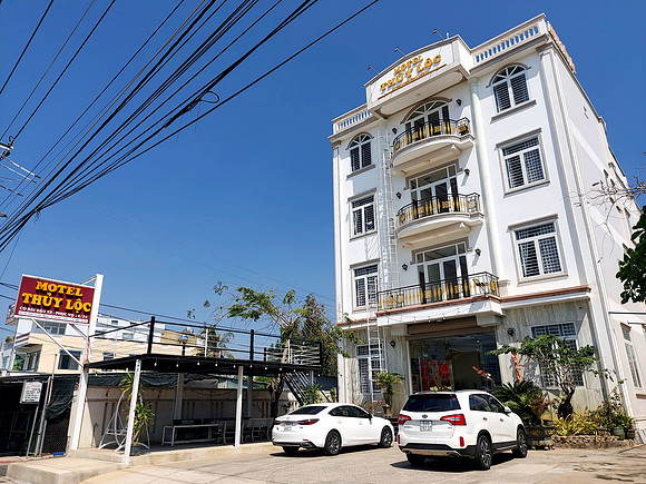 20240204_105110-hotel-thuy-loc