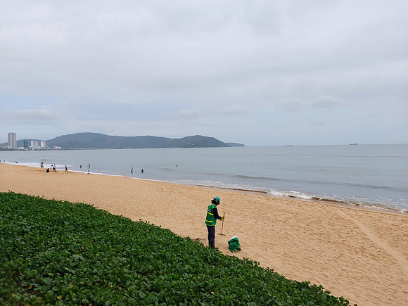 20230201_151858-beach-cleaner
