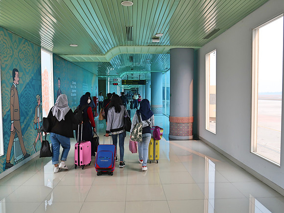 IMG_2701-arrival-airside