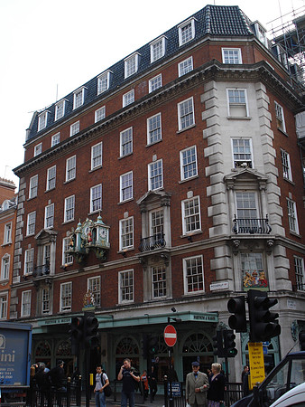 Fortnum and Mason, London - England.