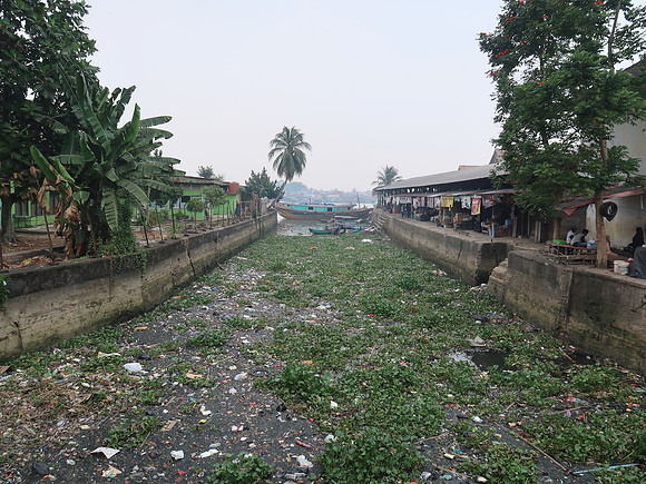 IMG_2862-polluted-canal