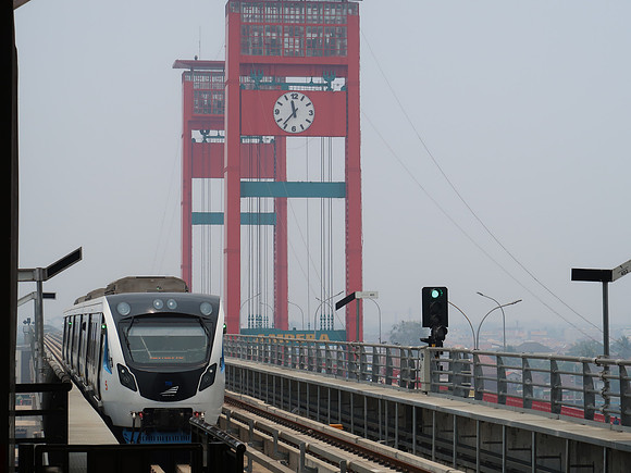 IMG_2895-lrt-at-ampera