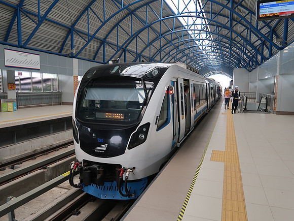 IMG_2903-train-at-dishub