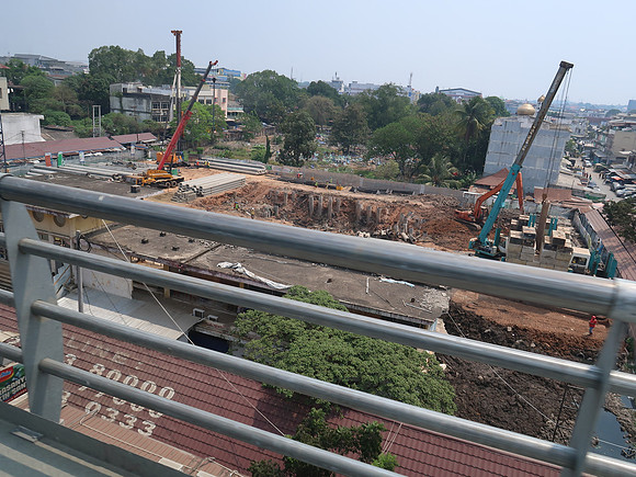 IMG_2950-construction-near-cinde