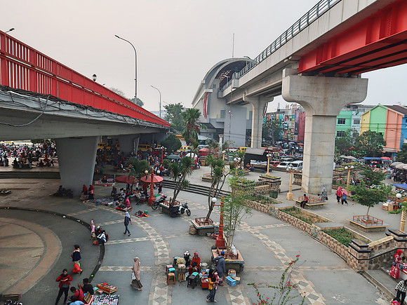IMG_2990-market-under-bridges
