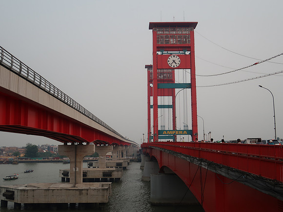 IMG_2991-metro-bridge-and-ampera