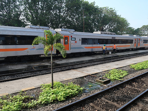 IMG_3076-sumatra-sleeper-train