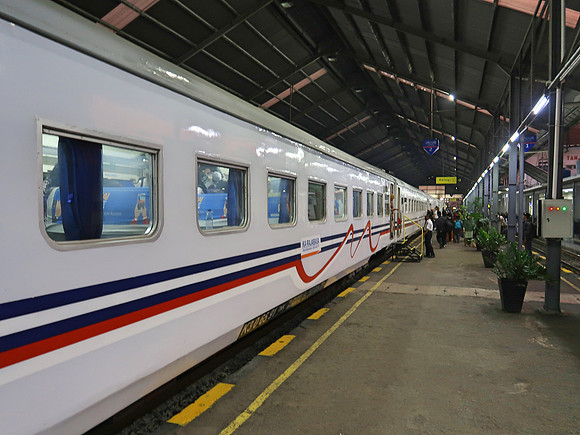 IMG_3232-train-at-tanjung-karang