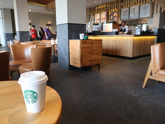 IMG_3292-starbucks