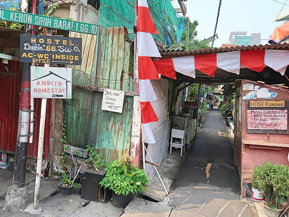 IMG_3467-hostel-alley