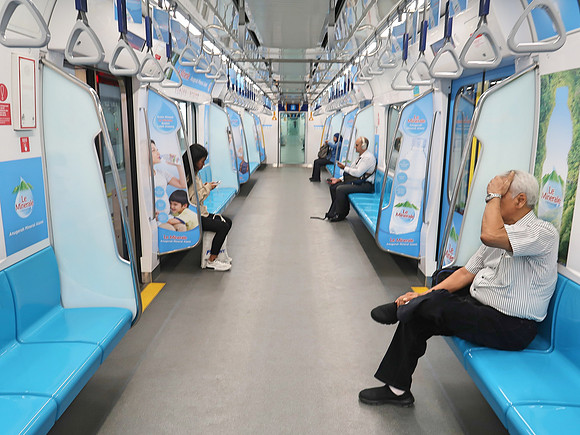 IMG_3702-metro-carriage-inside