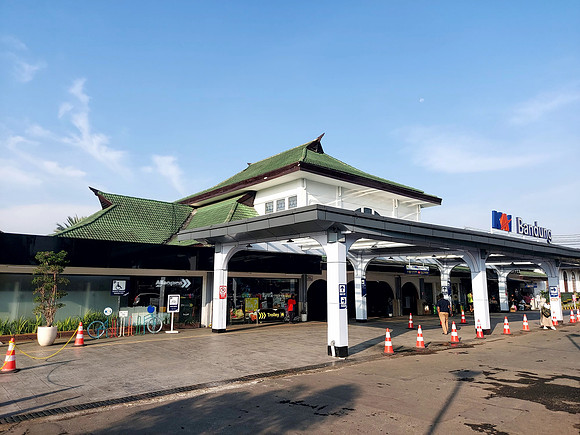 20240428_072308-bandung-station