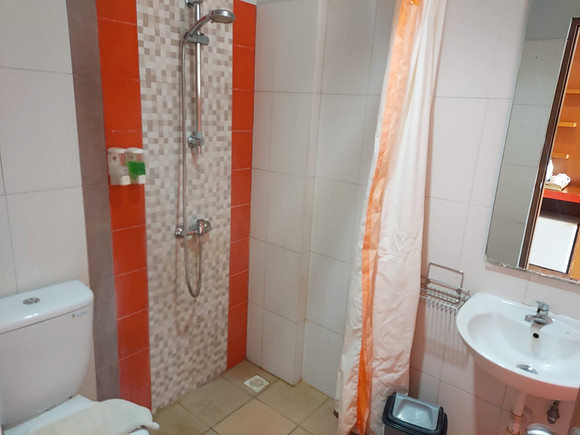 20220909_135022-grand-sinar-bathroom