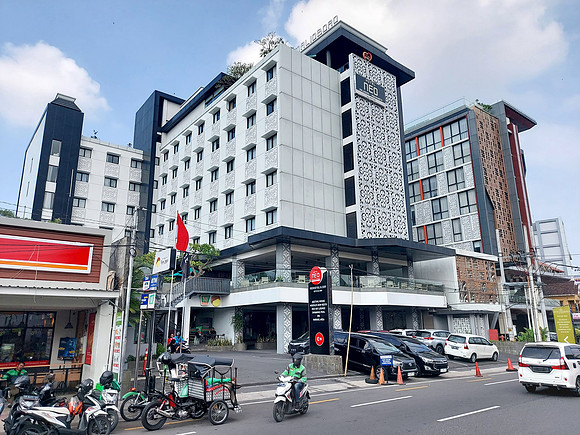 20240430_091621-hotel-neo-malioboro