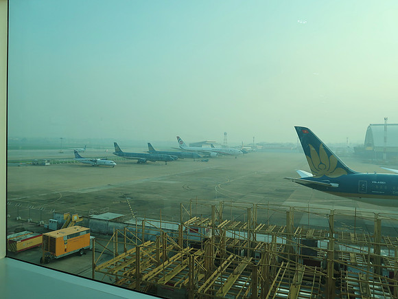 IMG_4040-parked-aircraft