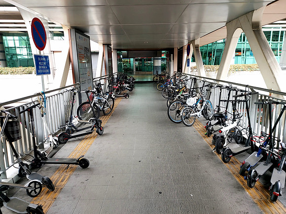 20240414_095036-r-and-f-walkway-bikes