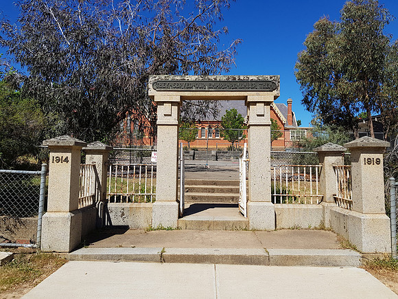 20191028_151404-memorial-school