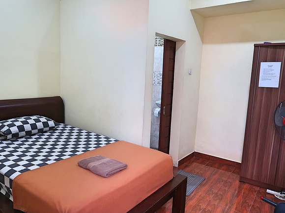 IMG_4411-indys-room