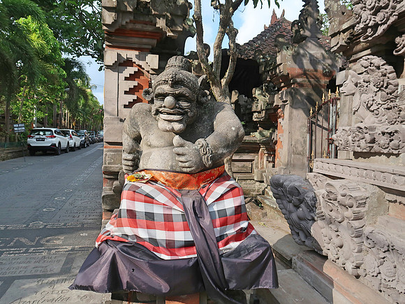 IMG_4444-stone-statue