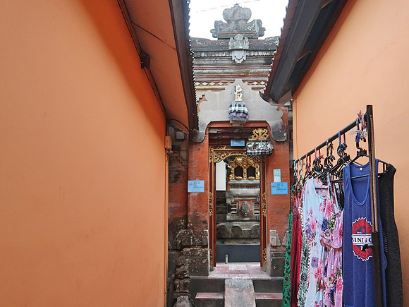 IMG_4461-indys-entrance