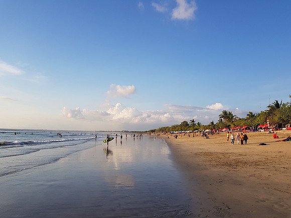20191101_173747-legian-beach