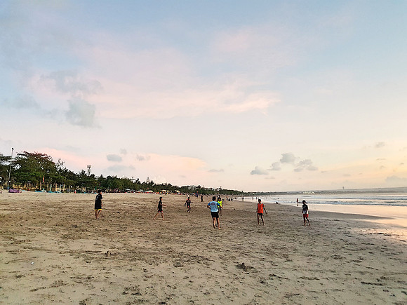20191101_182428-beach-football