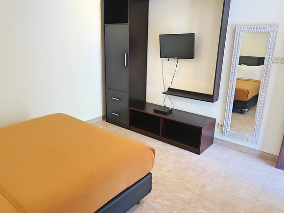 IMG_4566-eddys-room