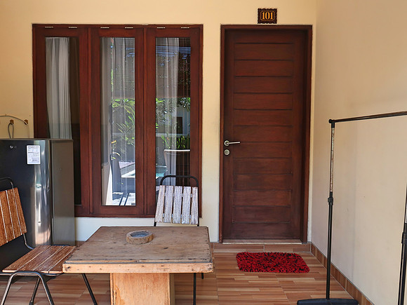 IMG_4568-eddys-room-entrance