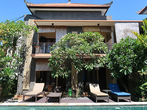 IMG_4569-eddys-cottages-and-villa