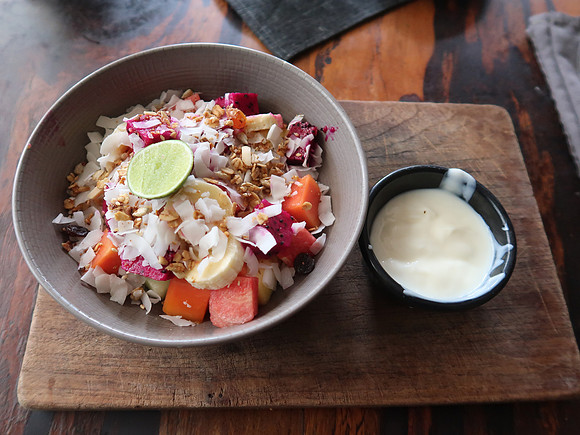 IMG_4652-fruit-muesli-breakfast