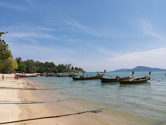 20220126_123159-rawai-fishing-boats