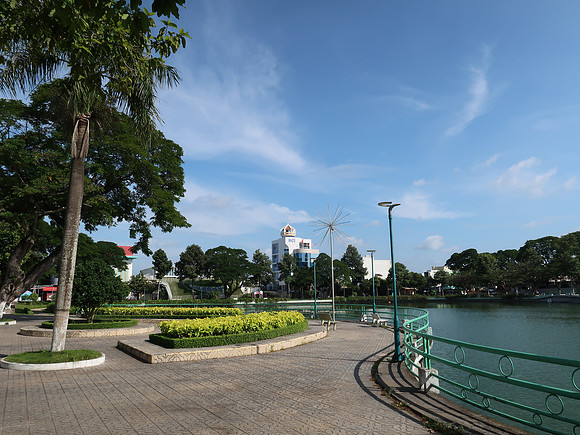 IMG_4995-lake-walk