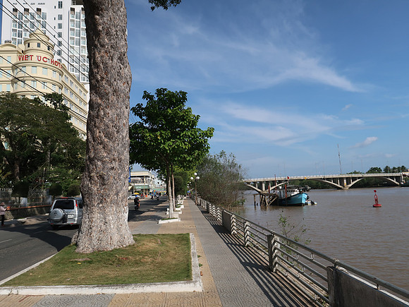 IMG_5005-riverwalk