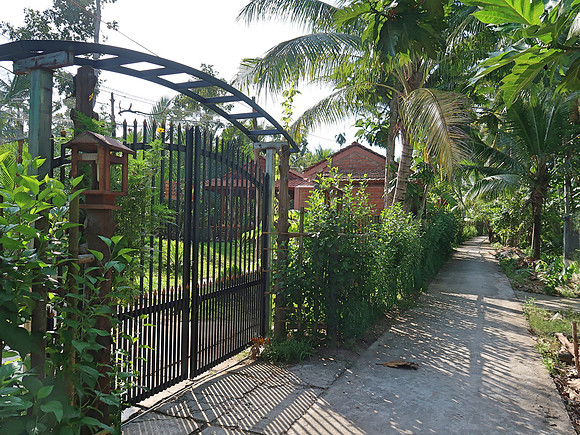 IMG_5025-farmstay-entrance