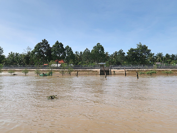 IMG_5062-ben-tre-river-embankment