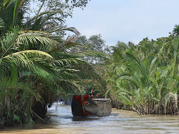 IMG_5101-backwater-boat